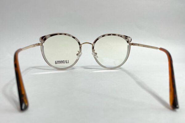 Gafas con Juliana Montura en titanio para dama - Imagen 3