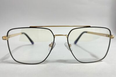 Gafas con Juliana montura en titanio para hombre cuadrada